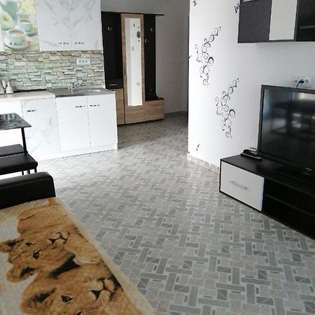 Adina Apartment Năvodari Екстериор снимка