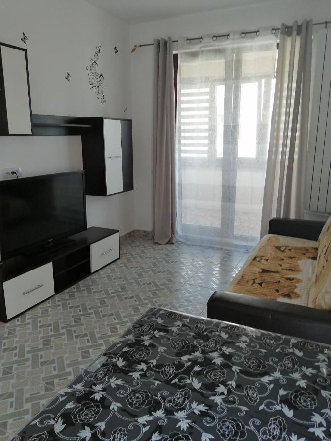 Adina Apartment Năvodari Екстериор снимка
