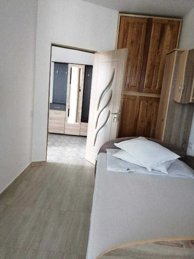 Adina Apartment Năvodari Екстериор снимка